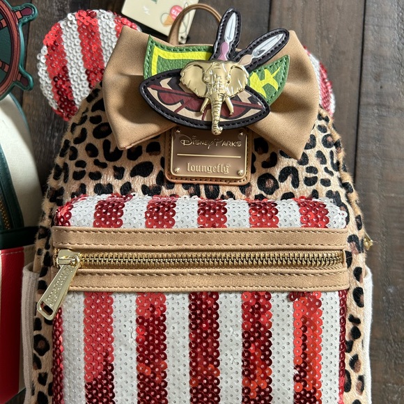 ⭐️SOLD⭐️ NWT Jungle Cruise Disney Attraction Loungefly Set - Picture 3 of 12
